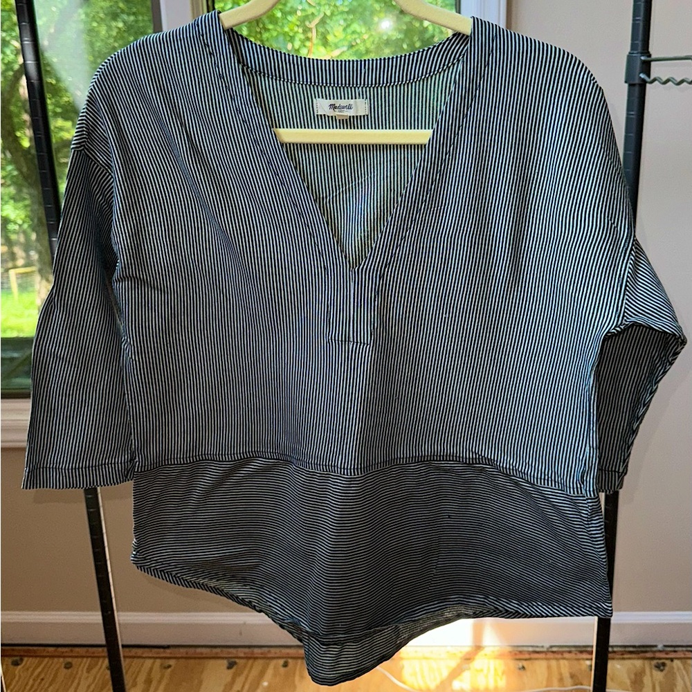 Madewell navy/white stripe shirt